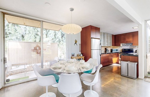 Palm Springs Villa | Well-designed & modern villa with patios, pool & hot tub - walk to downtown