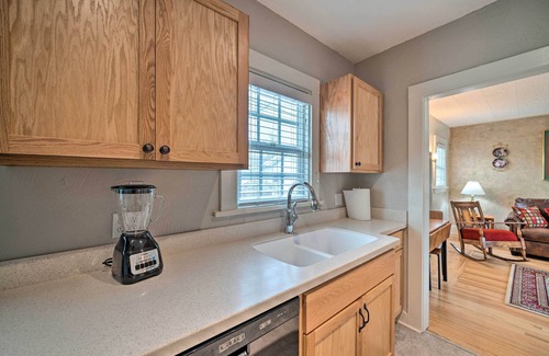 Cody Cottage | Well-equipped Cody Cottage: 2 Miles to Cody Rodeo!