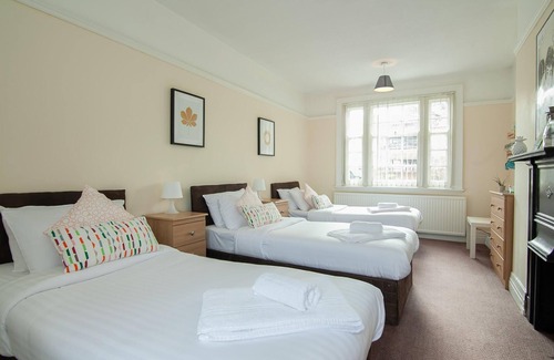 Bootle House | Well equipped large quadruple/family room @Jollys