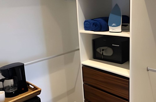 La Veleta Condo | Well-Equipped Lock-Off Studio for Two 101 North