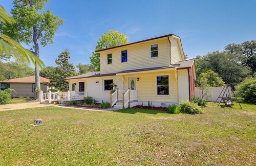 Morehead City House | Well-Equipped Morehead City Home ~ 5 Mi to Beach!