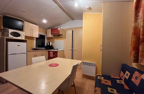 Saint-Cheron House | Well-exposed mobile home with reversible air conditioning