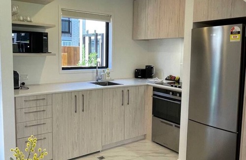 Avondale House | Well-furnished Auckland Stunner