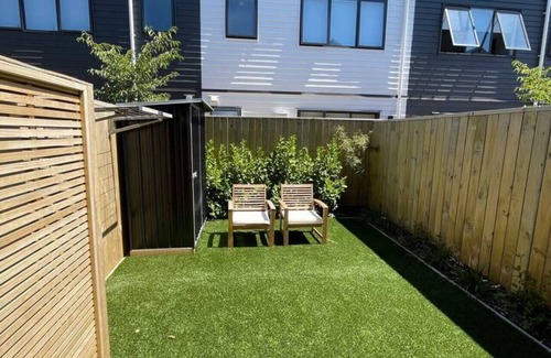 Avondale House | Well-furnished Auckland Stunner