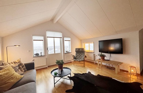 Skaerhamn House | Well laid out villa in central Skärhamn, Tjörn | SE09050