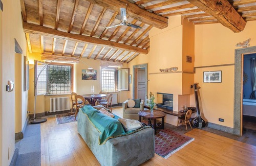 Corbara House | Well-maintained and elegant part of a two-family house with extensive garden and pool, about 10 km f