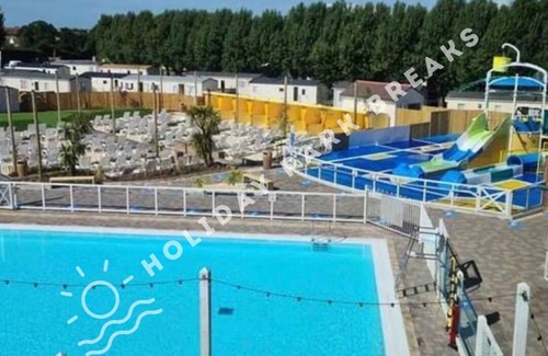 Selsey House | Well Presented 2 bed (6 Berth) @ Seal Bay Resort, Selsey (Formerly Bunn Leisure)