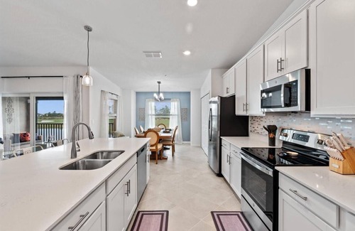 Venice Condo | Wellen Park CC - Golf Cart Included - 2 Bed/Bath Overlooking 11th hole