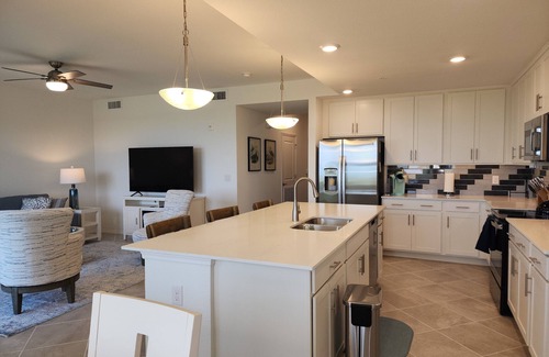 Venice Condo | Wellen Park Golf & CC, 10th hole Condo, Resort Amenities, 2 Golf Memberships