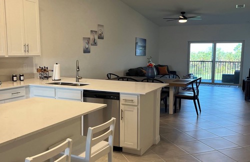 Venice Condo | WELLEN PARK GOLF&CC CONDO-2 BED + DEN/3RD, 2 FULL BATH and 1 CAR GARAGE 2 LANAIS
