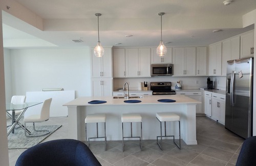 Venice Condo | Wellen Park Golf & Country Club Overlooks 10th Hole, Lake. 2 Golf Memberships