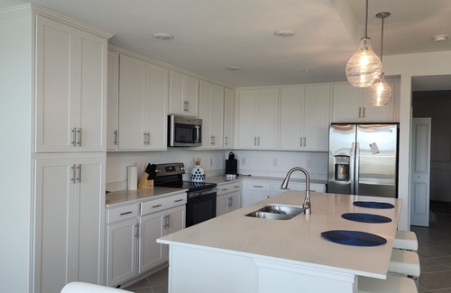 Venice Condo | Wellen Park Golf & Country Club Overlooks 10th Hole, Lake. 2 Golf Memberships
