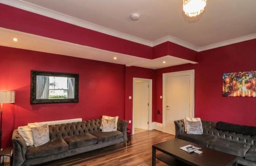 Bridlington Old Town House | Wellington Lodge