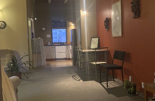 Te Aro Apartment | Wellingtons Coolest City Cuba Street- 2 Private Rooms