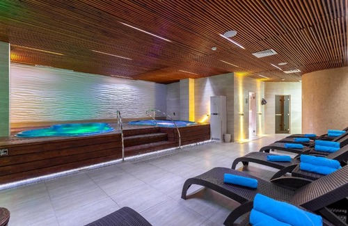 Gorki Gorod Hotel | Wellness СПА-Отель Грейс Калипсо
