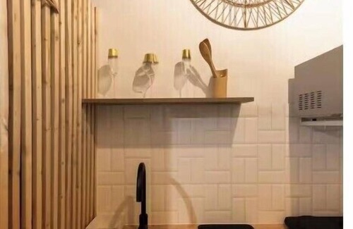 Arpajon Apartment | Wellness suite - Jacuzzi and sauna/SPA love room