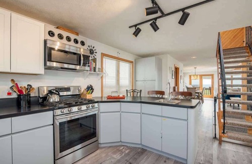 Wells Beach House | Wells Maine Oceanfront Beauty!