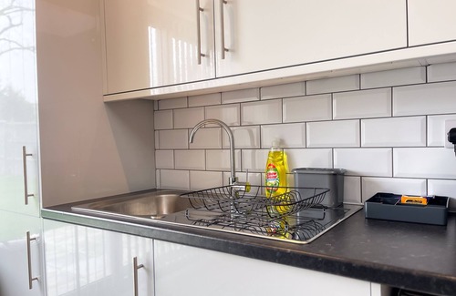 Wembley Park Apartment | Wembley Stadium, Modern&Cozy Apartment with Garden