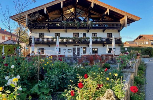 Brannenburg Apartment | Wendelstein vacation apartment, 180sqm with balcony, for max. 8 people