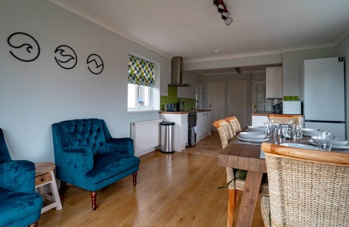 Croyde House | Wendover - sleeps 6 guests in 3 bedrooms