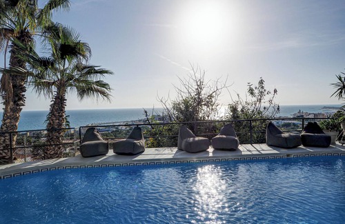 Sitges Apartment | Wengé Loft by Hello Homes Sitges