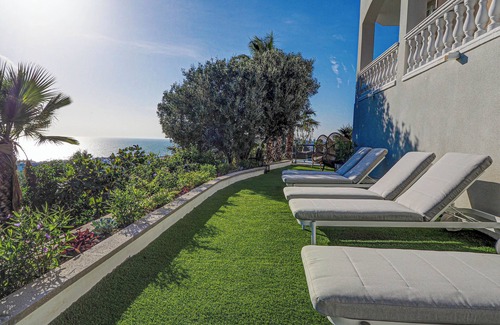 Sitges Apartment | Wengé Loft by Hello Homes Sitges