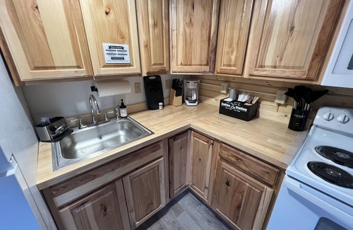 Tok Cabin | Werlein Rentals Cabin #6