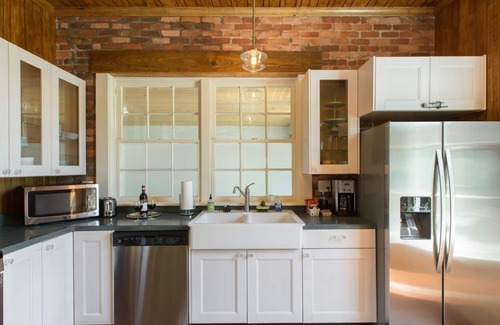 Westwood Place House | West Asheville - Elegant, Historic Suite In Funky, Foodieville, Eclectic Living