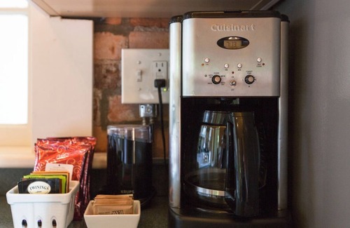 Westwood Place House | West Asheville - Elegant, Historic Suite In Funky, Foodieville, Eclectic Living