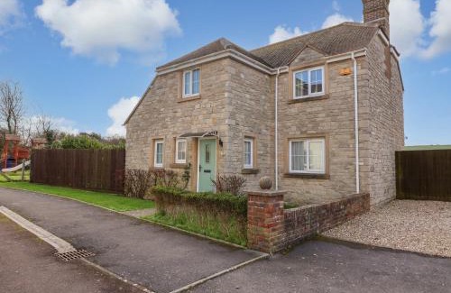 Bridport House | West Bay Holiday Home