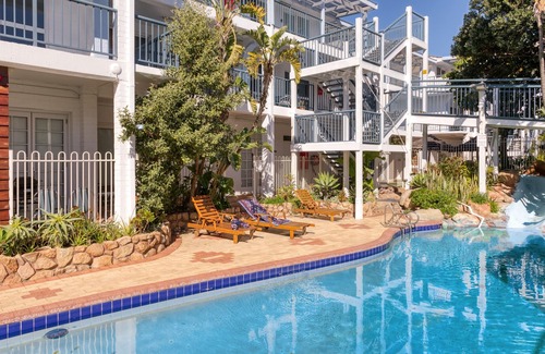 Scarborough Apartment | West Beach Breeze w/pool & 3min to Ocean