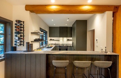 Nordic Estates House | ❄︎West Coast Haven at Taluswood❄︎ | NEW Luxury 4BR Ski In/out | Private Hot Tub & Garage