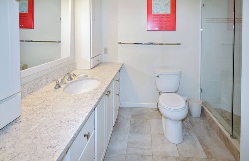 Grantham Condo | West Cove Condo in Eastman
