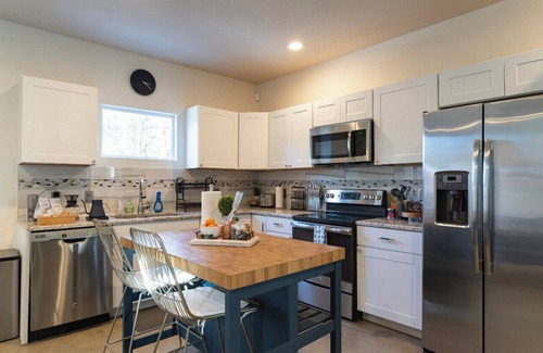 West Dallas House | WEST DALLAS HAVEN - Central Stylish Cozy