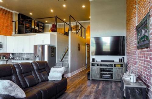 Baker City Apartment | West Empire Theatre Loft