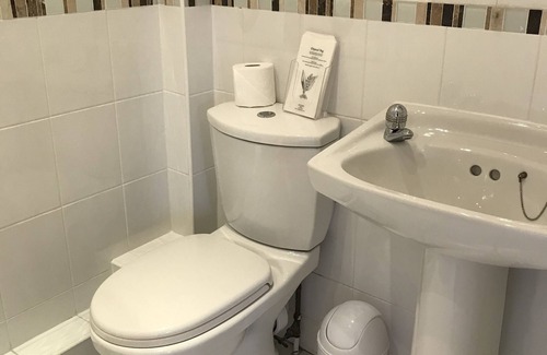 Elgin House | West End Guest House