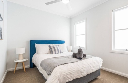 Hamlyn Heights House | West Geelong Holiday Home