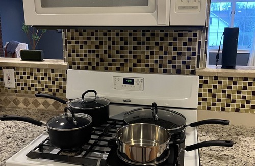 West Hartford Apartment | West Hartford Center Apartment