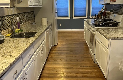 West Hartford Apartment | West Hartford Center Apartment