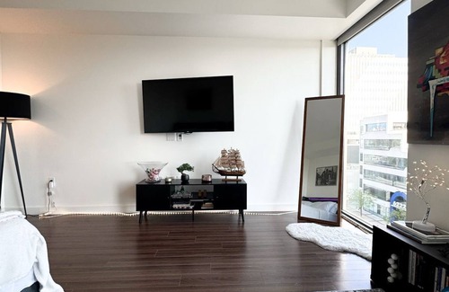 Beverly Grove Apartment | West Hollywood - Elite High Rise Living
