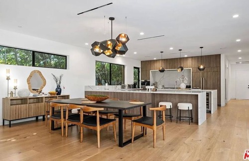 Beverly Grove House | West Hollywood Escape