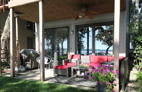 Spirit Lake Condo | West Lake Okoboji Rental. On the water with great green space.