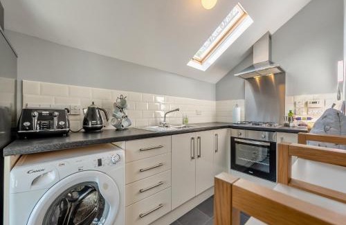 Llandysul House | West Llwyn - Uk41757