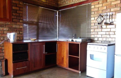 Witvlei Cabin | West Nest Lodge