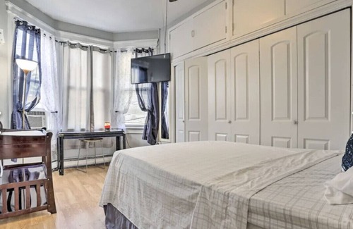 West New York Apartment | WEST NEW YORK IN JERSEY EASY TRANSPORTATION,15 MINS TO NY. BUS, 7MINS. IN FERRY.