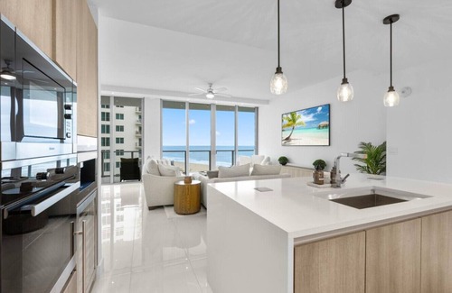 Singer Island Condo | West Palm Beach area Oceanfront High-Rise Condo