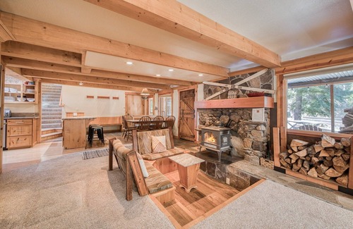 Sunnyside House | West Pine By Tahoe Getaways - Private Pet-Friendly West Shore Cabin w Hot Tub & Pool Table!