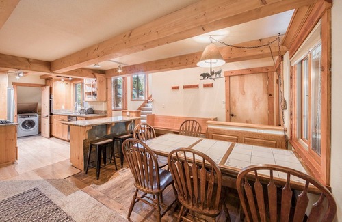 Sunnyside House | West Pine By Tahoe Getaways - Private Pet-Friendly West Shore Cabin w Hot Tub & Pool Table!