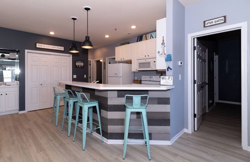 Sunrise Beach Condo | West Side Bay 3 Bedroom Vacation Getaway!