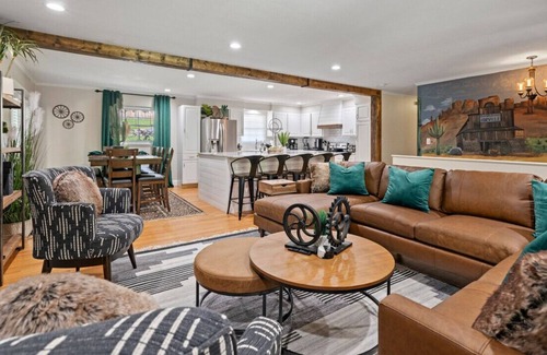 Candler House | West Sports Haven: Basketball, Football and More!